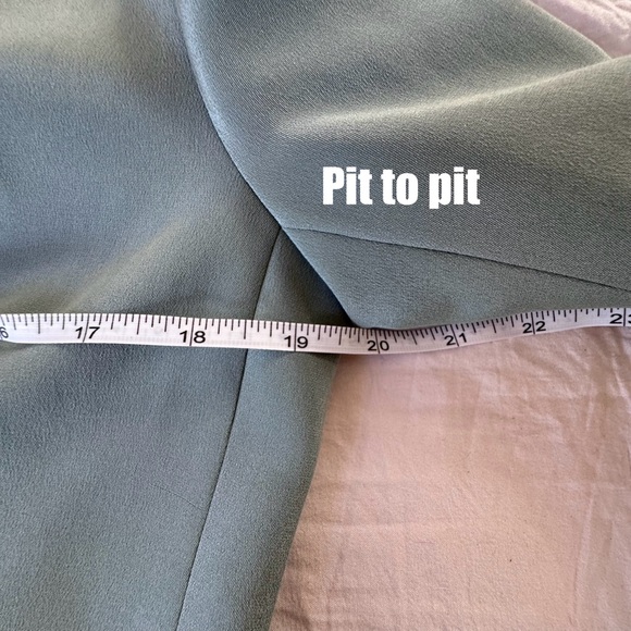 Katherine Kelly Collection Women’s Silk Blazer Size 4 - Picture 10 of 12